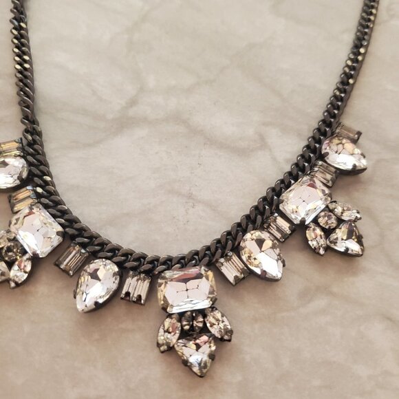 ✨ Juicy Couture Cluster Rhinestone Crystal Gunmetal Statement Necklace ✨ - Picture 6 of 12
